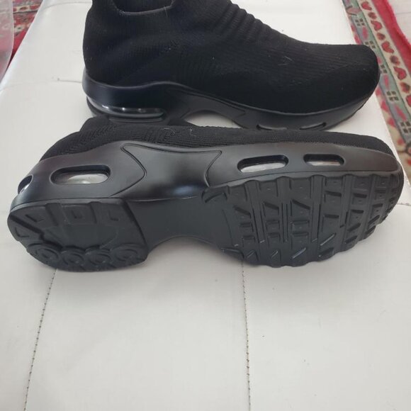 Orthotic shoes - Picture 3 of 3